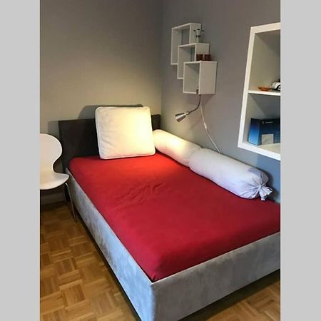 Ferienwohnung Sonnig, modern, zentral mit Parkhaus nebenan checkin123 Wiesbaden Exterior foto